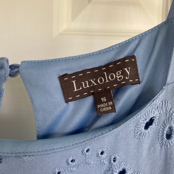 Lavender rayon eyelet sundress—COPY. $20 - Picture 3 of 5